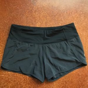 Lululemon Speed Up short 2.5”